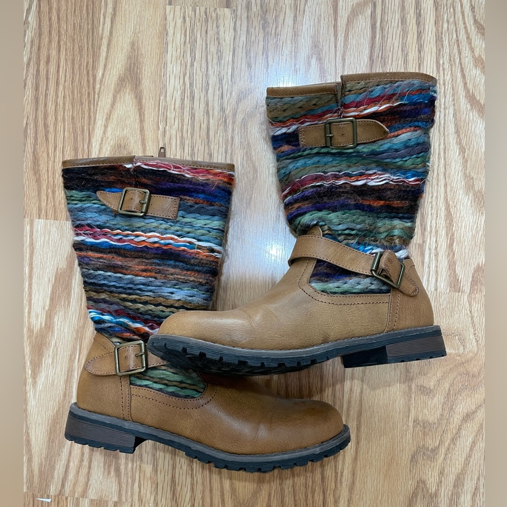 Sweater Boots